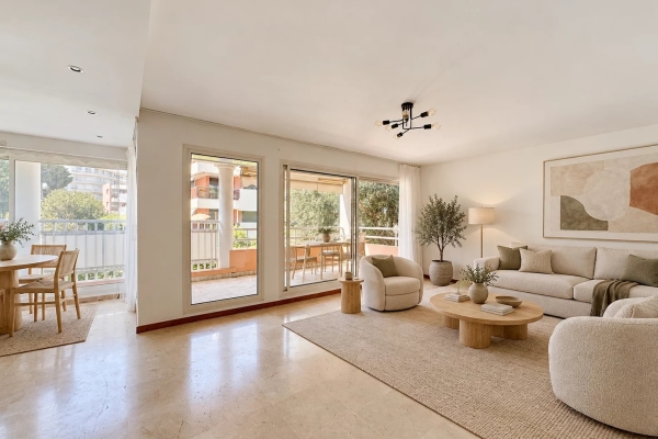 Luxury Apartment for sale in Antibes, 699 000 €, Photo 1