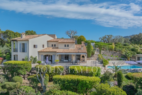 Luxury House for sale in Mandelieu-la-Napoule, 1 870 000 €, Photo 1