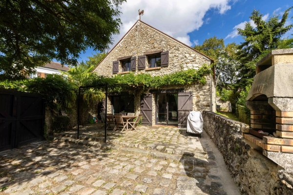 Maison de luxe à vendre à Guyancourt, 849 000 €, Photo 2