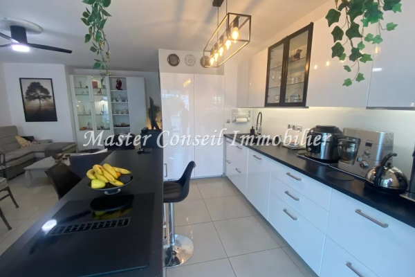 Luxury Apartment for sale in Cannes, 599 000 €, Photo 5