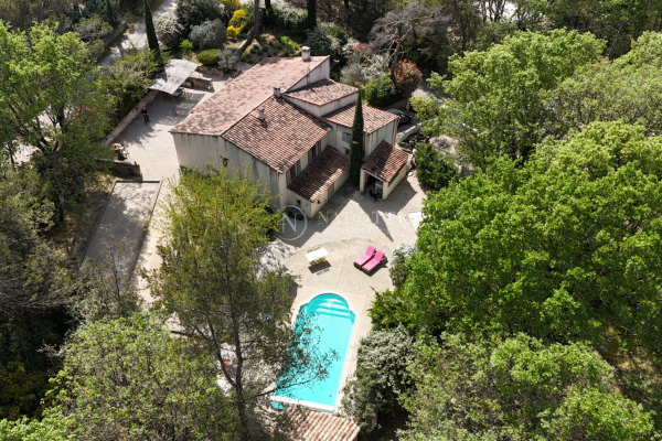 Maison de luxe à vendre à Ménerbes, 578 000 €, Photo 1