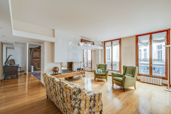 Luxury Apartment for sale in Paris 3Ème, 1 570 000 €, Photo 1
