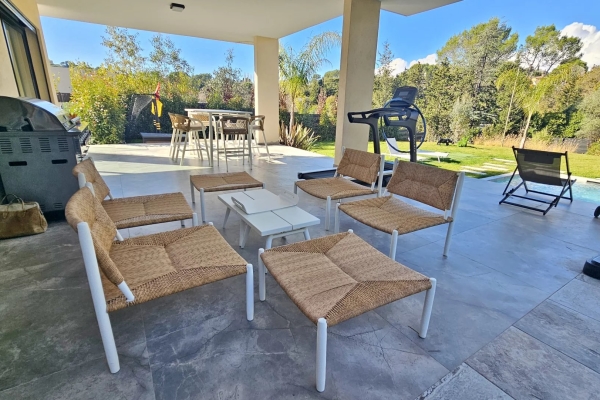 Luxury House for sale in Valbonne, 2 100 000 €, Photo 3