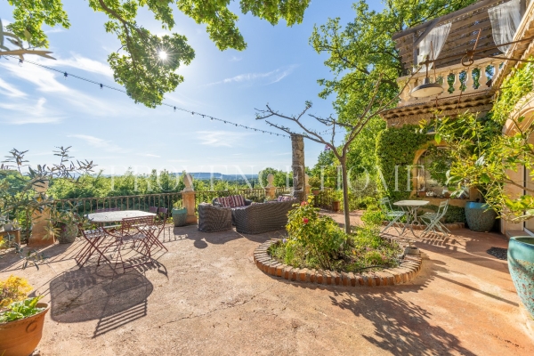Maison de luxe à vendre à Robion, 1 350 000 €, Photo 3