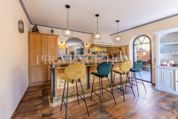 Maison de luxe à vendre à Robion, 1 350 000 €, Photo 7