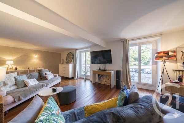 Luxury Apartment for sale in Cannes, 735 000 €, Photo 1