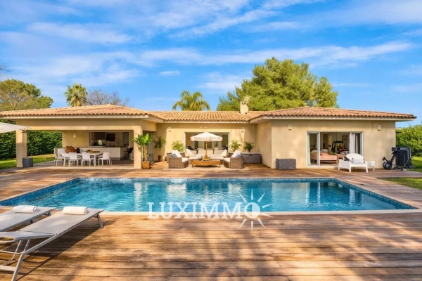 Luxury House for rental in Mougins, 16 000 €, Photo 1