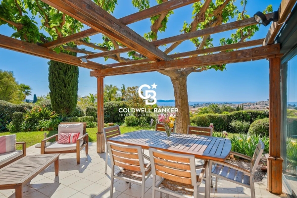 Maison de luxe à vendre à Carqueiranne, 1 595 000 €, Photo 2