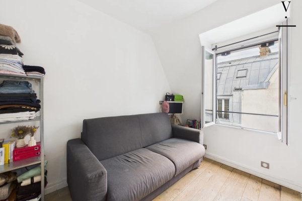 Luxury Apartment for sale in Paris 7Ème, 115 000 €, Photo 2