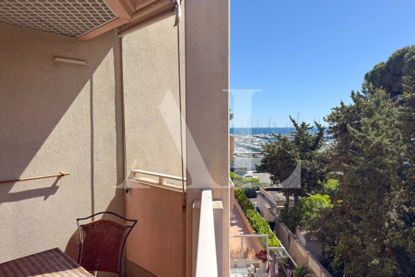 Appartement de luxe à vendre à Le Golfe Juan, 260 000 €, Photo 2