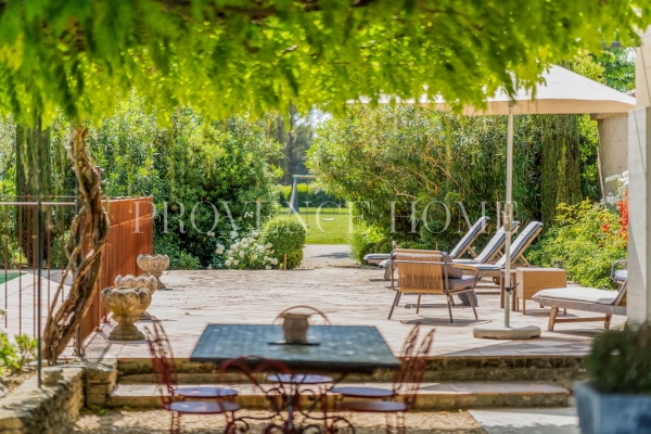 Maison de luxe à vendre à L Isle-sur-La-Sorgue, 1 295 000 €, Photo 2