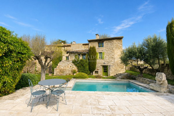 Maison de luxe à vendre à Gordes, 995 000 €, Photo 1