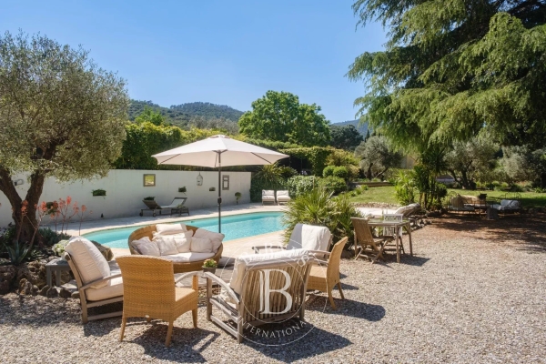 Luxury House for sale in Le Plan-de-La-Tour, 2 280 000 €, Photo 2