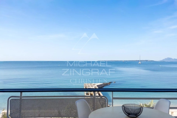 Luxury Apartment for sale in Antibes, 795 000 €, Photo 1
