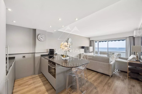 Luxury Apartment for sale in Antibes, 795 000 €, Photo 5