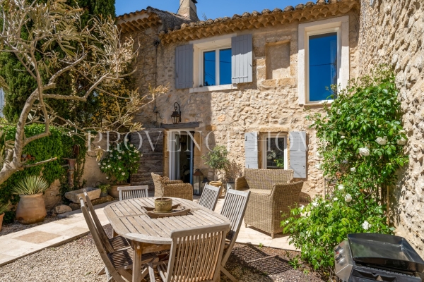 Maison de luxe à vendre à Taillades, 690 000 €, Photo 1