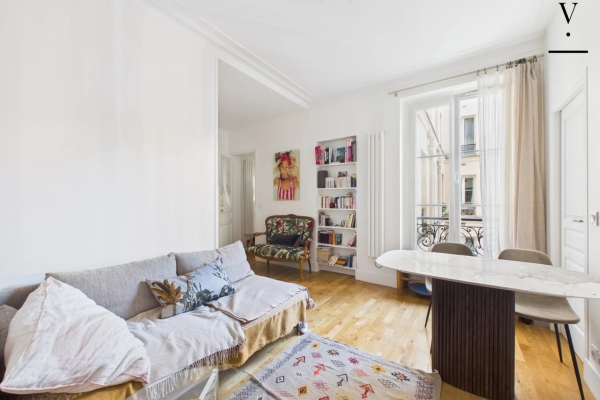 Luxury Apartment for sale in Paris 11Ème, 495 000 €, Photo 2