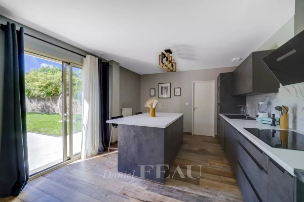 Maison de luxe à vendre à Fontenay-le-Fleury, 750 000 €, Photo 5