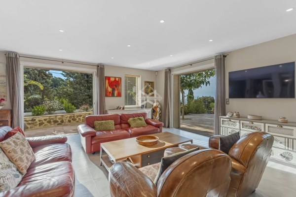 Maison de luxe à vendre à Carqueiranne, 1 990 000 €, Photo 5