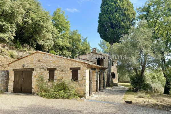 Maison de luxe à vendre à Le Tignet, 995 000 €, Photo 1