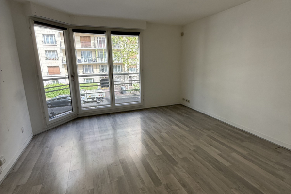 Luxury Apartment for sale in Charenton-le-Pont, 439 000 €, Photo 1