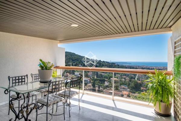 Luxury Apartment for sale in Le Cannet, 699 000 €, Photo 1