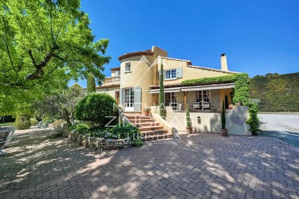 Maison de luxe à vendre à Pélissanne, 750 000 €, Photo 1