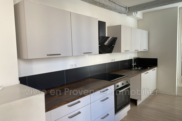 Appartement de luxe à vendre à Carpentras, 172 000 €, Photo 1
