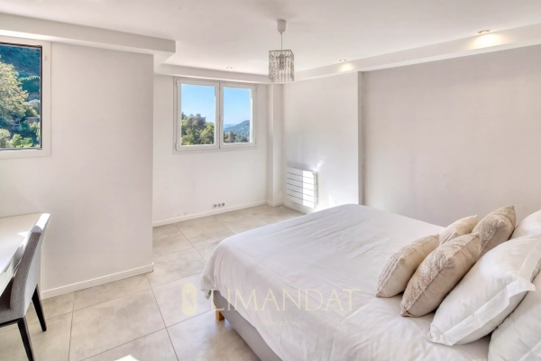 Maison de luxe à vendre à Menton, 995 000 €, Photo 2