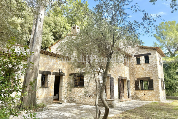 Maison de luxe à vendre à Le Tignet, 995 000 €, Photo 3