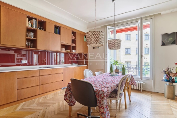 Luxury Apartment for sale in Neuilly-sur-Seine, 1 350 000 €, Photo 3