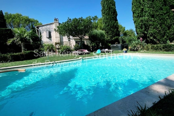Maison de luxe à vendre à Boulbon, 1 250 000 €, Photo 1