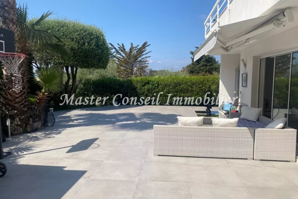 Luxury Apartment for sale in Le Cannet, 1 165 000 €, Photo 1