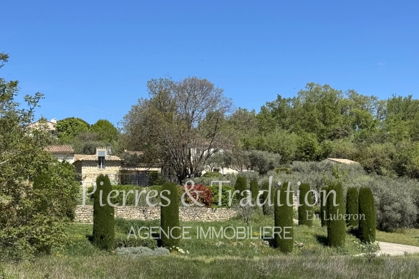 Maison de luxe à vendre à Viens, 795 000 €, Photo 1