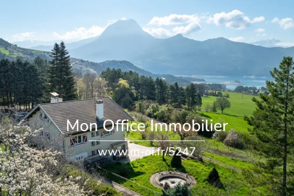 Maison de luxe à vendre à Prunières, 465 000 €, Photo 1