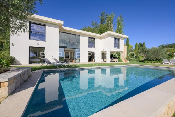 Luxury House for sale in Valbonne, 2 850 000 €