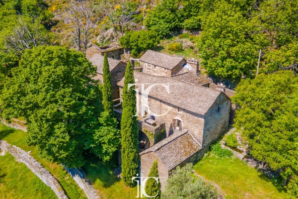 Maison de luxe à vendre à Les Vans, 840 000 €, Photo 1
