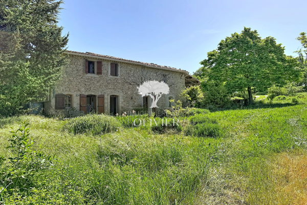Luxury House for sale in Saignon, 645 000 €, Photo 1