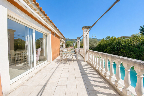 Maison de luxe à vendre à Taillades, 439 000 €, Photo 3