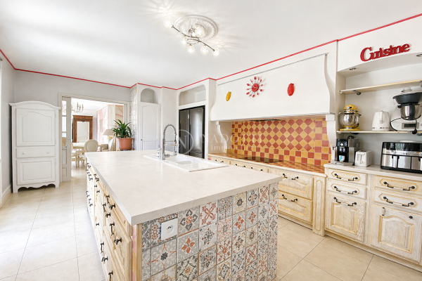 Maison de luxe à vendre à Taillades, 439 000 €, Photo 5