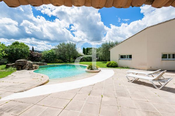 Maison de luxe à vendre à Vaison-la-Romaine, 999 000 €, Photo 2