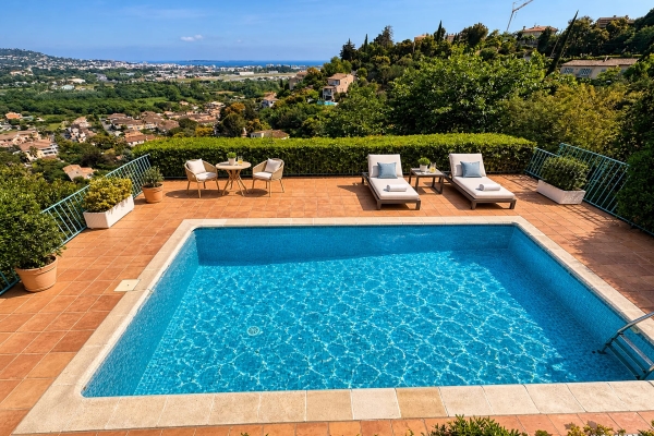 Luxury House for sale in Mandelieu-la-Napoule, 949 000 €, Photo 2
