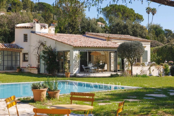 Maison de luxe à vendre à La Colle-sur-Loup, 2 500 000 €, Photo 3