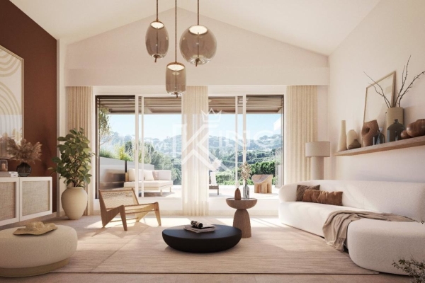 Maison de luxe à vendre à Sainte-Maxime, 678 725 €, Photo 1