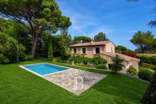 Maison de luxe à vendre à Gassin, 1 740 000 €, Photo 1