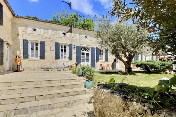 Maison de luxe à vendre à Pons, 840 000 €, Photo 1