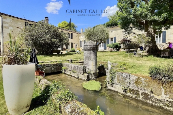 Maison de luxe à vendre à Pons, 840 000 €, Photo 2