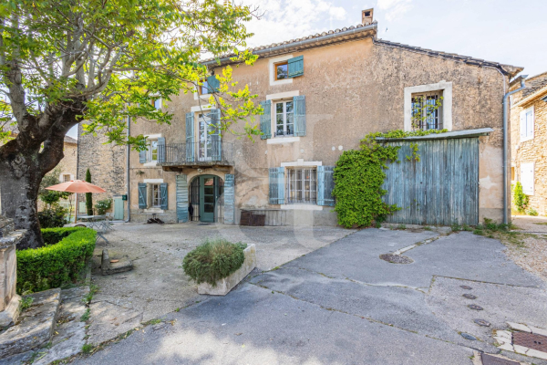 Maison de luxe à vendre à Cabrières-d'Avignon, 950 000 €, Photo 1