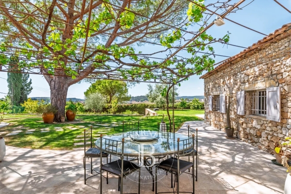 Maison de luxe à vendre à La Colle-sur-Loup, 2 390 000 €, Photo 3
