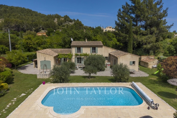 Maison de luxe à vendre à Roquevaire, 1 060 000 €, Photo 1